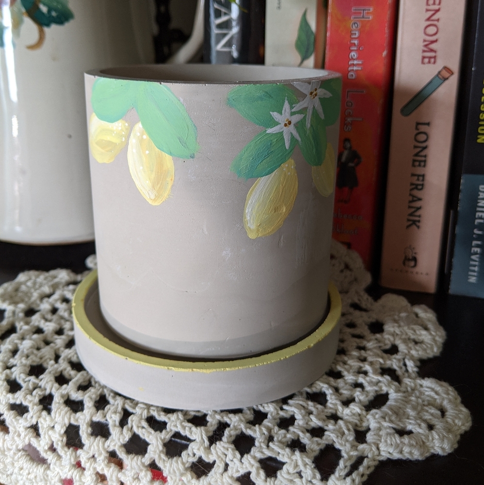 Handmade Planter (Round) - Picture 12 of 13